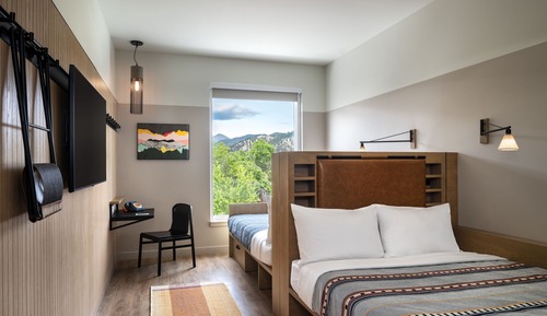 Zimmer, 2 Queen-Betten, Bergblick
