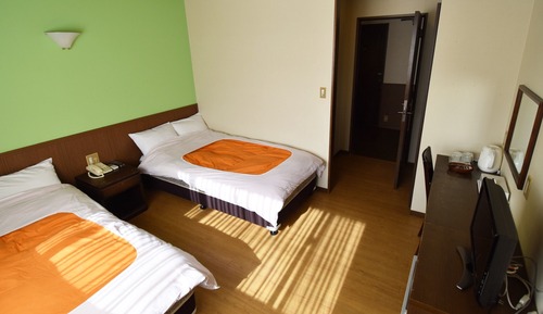 Basic-Zweibettzimmer