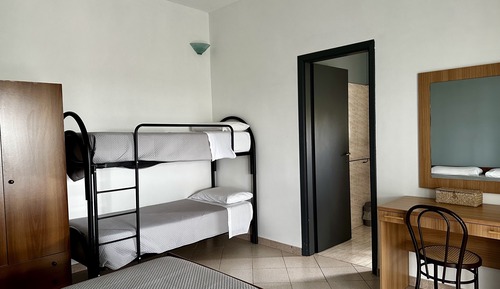 Vierbettzimmer