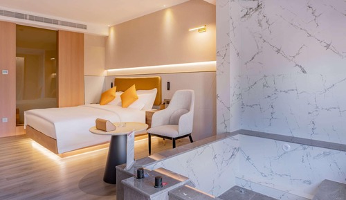 Deluxe-Zimmer, 1 King-Bett, Nichtraucher (Hot Spring)