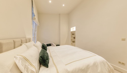Luxury-Apartment