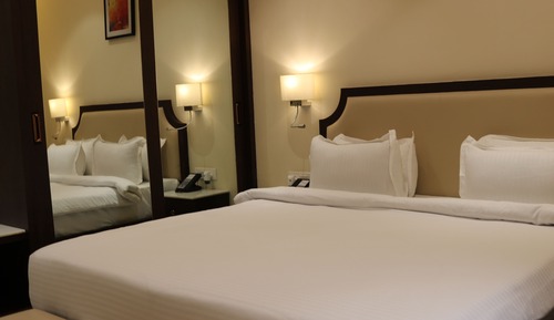 Business-Doppelzimmer, Gartenblick