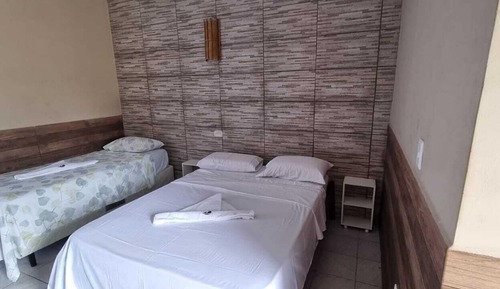 Suíte Quadruplo com vista piscina Andar Superior