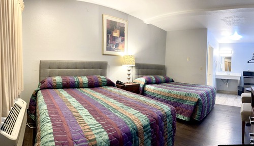 Standard-Doppel- oder -Zweibettzimmer