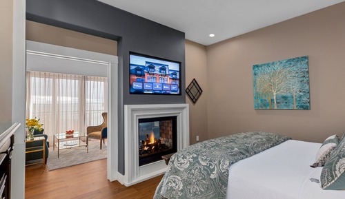 Harbor Suite - King Bed