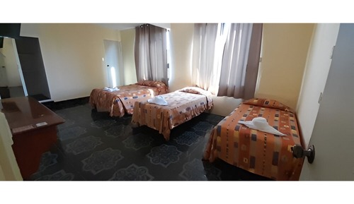 Dreibettzimmer