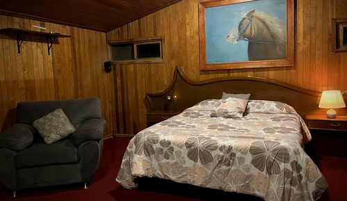 Romantische Ferienhütte, 1 Schlafzimmer, eigenes Bad, Bergblick