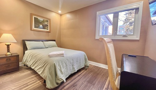 Economy-Zimmer, 1 Doppelbett, eigenes Bad