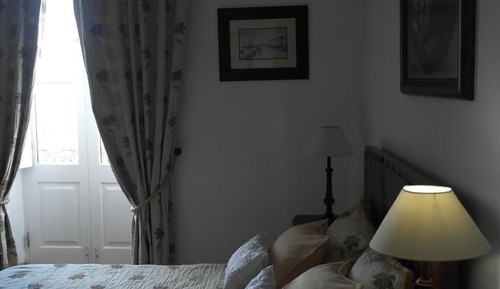 Classic-Doppel- oder -Zweibettzimmer