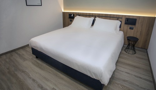 Superior-Doppel- oder -Zweibettzimmer