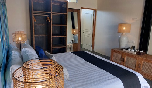 Superior-Doppel- oder -Zweibettzimmer, 1 King-Bett, Terrasse, Blick auf die Anlage