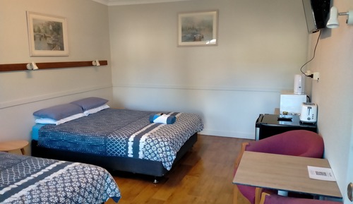 Standard-Vierbettzimmer