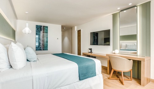 Deluxe-Zimmer, 1 King-Bett, Meerblick, zum Innenhof hin