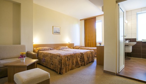 Standard-Dreibettzimmer