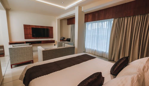Junior-Suite, 1 King-Bett