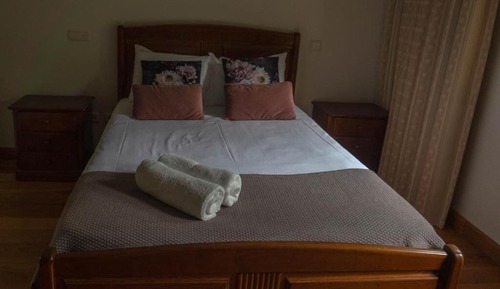 Standard-Doppel- oder -Zweibettzimmer