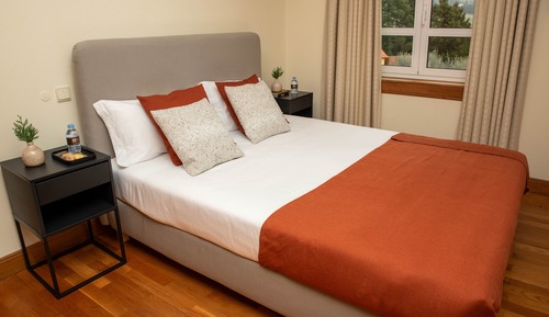 Standard-Doppel- oder -Zweibettzimmer