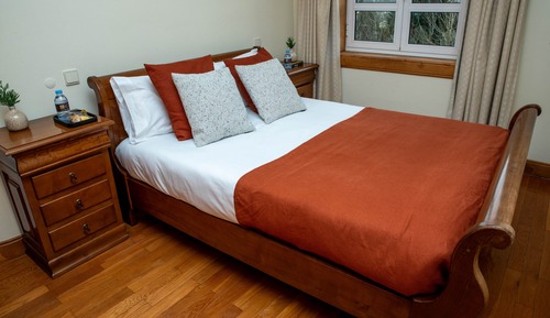 Standard-Doppel- oder -Zweibettzimmer