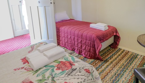 Basic-Dreibettzimmer