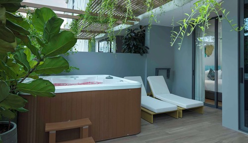 La Green Junior Suite with Jacuzzi