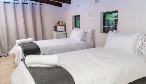 Superior-Doppel- oder -Zweibettzimmer