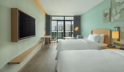 Superior-Zimmer, 2 Doppelbetten, Balkon, Stadtblick