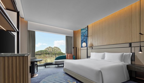 Zimmer, 1 King-Bett, Bergblick