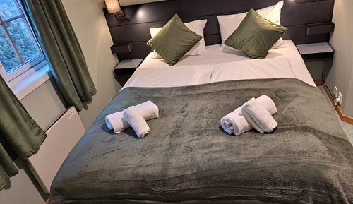 Classic-Doppel- oder -Zweibettzimmer