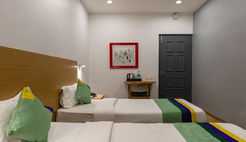 Standard-Doppel- oder -Zweibettzimmer