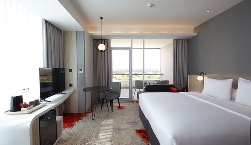 Zimmer, Balkon (HARRIS)