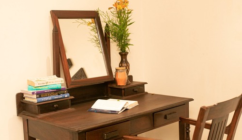 Traditional-Apartment