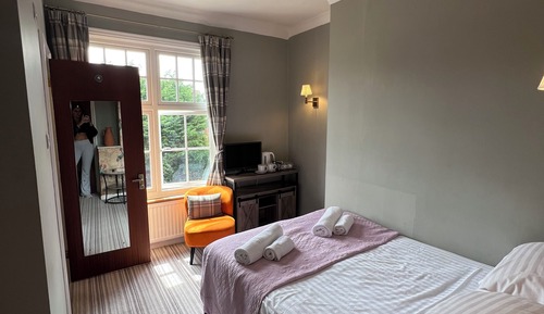 Traditional-Doppelzimmer