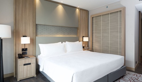 Deluxe-Zimmer, 1 King-Bett, Stadtblick