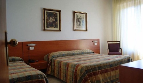 Comfort-Dreibettzimmer