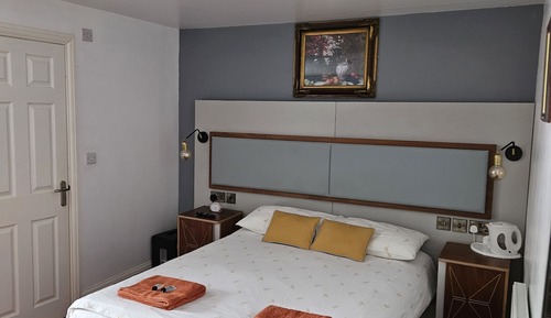 Basic Double Room, 6 Bedrooms