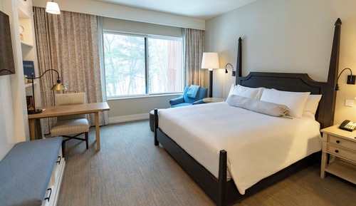 Executive-Zimmer, 1 King-Bett, Blick auf den Golfplatz