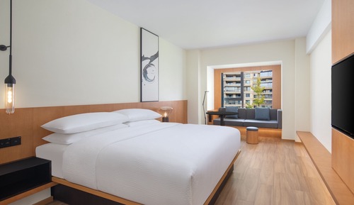 Superior-Zimmer, 1 King-Bett, Stadtblick