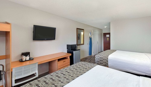 Zimmer, 2 Queen-Betten, barrierefrei, Nichtraucher