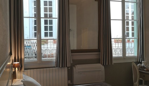 Standard-Zweibettzimmer