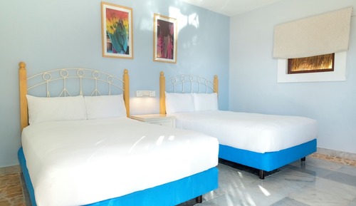 Last Room Available, Single