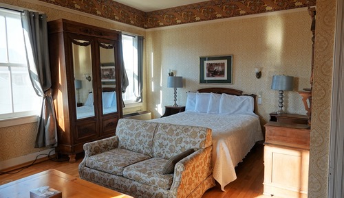 Traditional-Zimmer, 1 Queen-Bett, Whirlpool