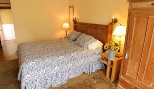 Comfort-Zimmer, 1 Queen-Bett, eingeschränkter Meerblick