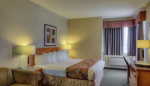 Standardzimmer, 1 Queen-Bett, Nichtraucher, Kühlschrank und Mikrowelle