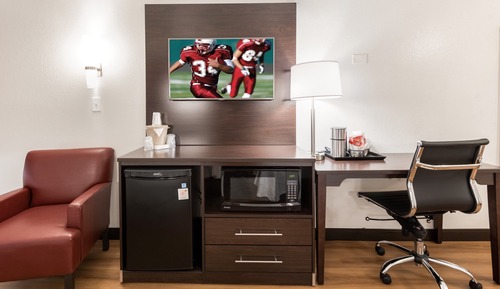 Premium-Zimmer, 2 Queen-Betten (Upgraded Bedding & Snack, Smoke Free)