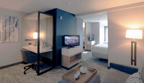 Suite, 1 King-Bett und Schlafsofa, Nichtraucher (Hearing Accessible)