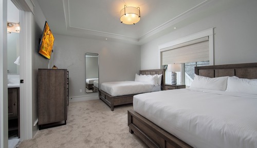 Zimmer (Mallard s Landing)