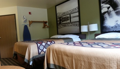 2 Queen Beds, Non Smoking (Rollaway Access)