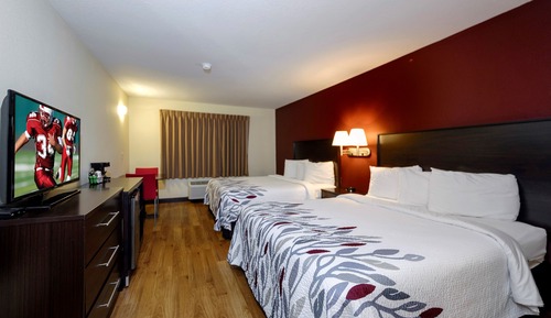 Superior-Zimmer (2 Queen Beds & Sofabed, Smoke Free)