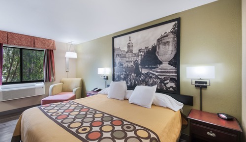 Zimmer, 1 Queen-Bett, barrierefrei, verschiedene Ausblicke