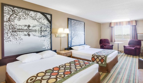 Zimmer, 2 Doppelbetten, Nichtraucher